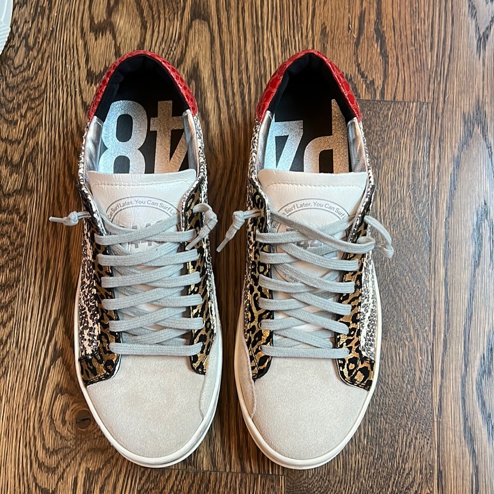 P448 Grey, Black Animal print sneakers size 40, US 10 Pre Owned